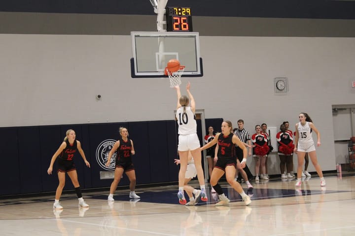 Pirates Rally in Overtime to Upset Aplington-Parkersburg, Cruise Past Columbus  Catholic